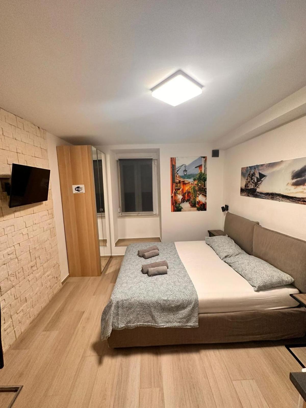 Old City Inn *** Пула Екстериор снимка